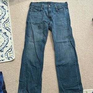 Like new Levi jeans